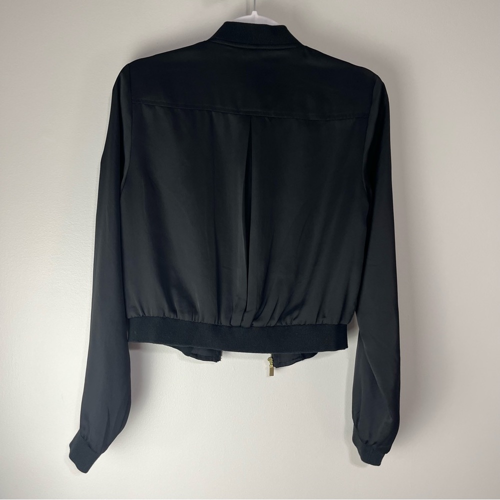 JENNIFER LOPEZ Black Satin Cropped Zip Up Bomber Jacket Size 8 | EUC - Picture 5 of 8